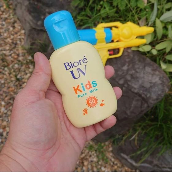 Sữa Chống Nắng Dịu Nhẹ Cho Trẻ Em Bioré UV Kids Pure Milk SPF50/PA+++ 70ml