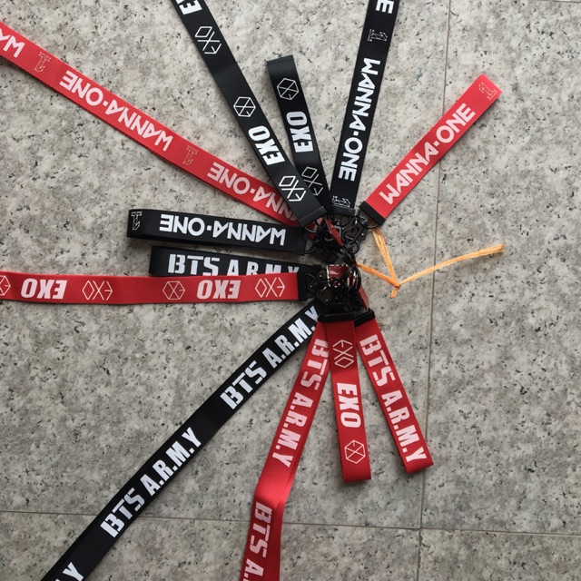 Combo Nametag BTS, EXO, W1 GOT7 , BLACKPINK strap kèm hook