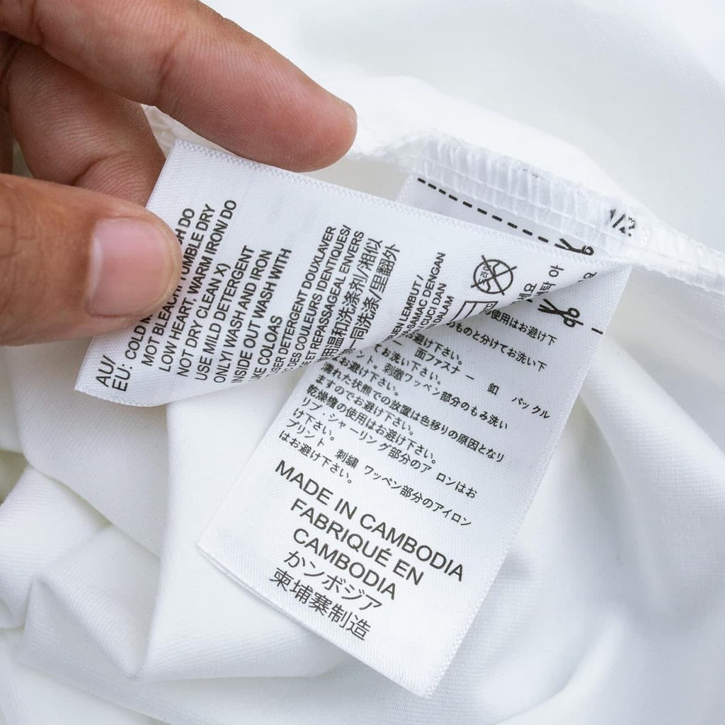 Áo thun nam nữ unisex Adidas ba lá màu trắng - đen, điểm nhấn là logo adidas rằn ri cực chất