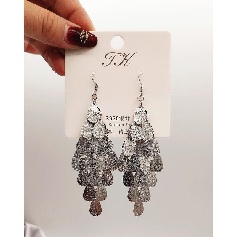 Hoa Tai Dáng Dài Hình Đồng Xu Phối Tua Rua Thời Trang Cho Nữ