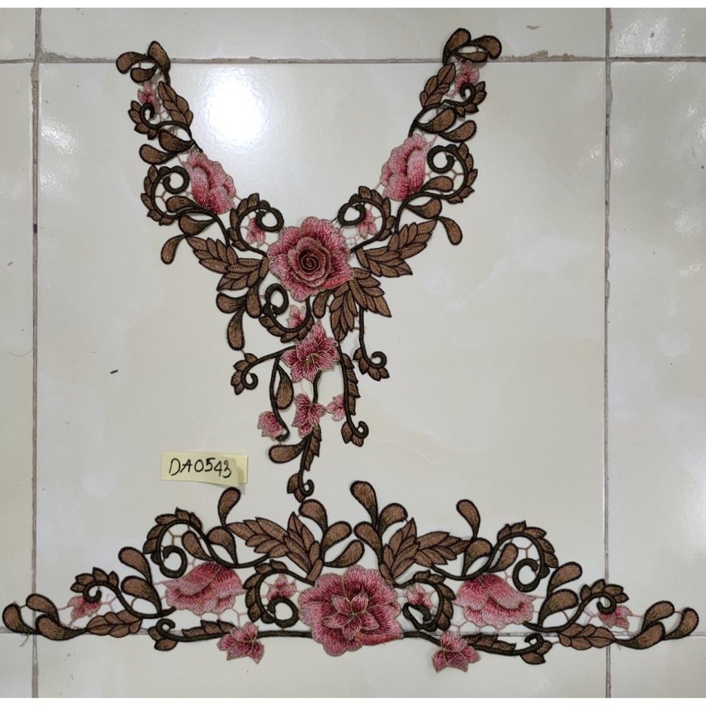 ren thêu cổ và lai xinh xắn mã DA0453