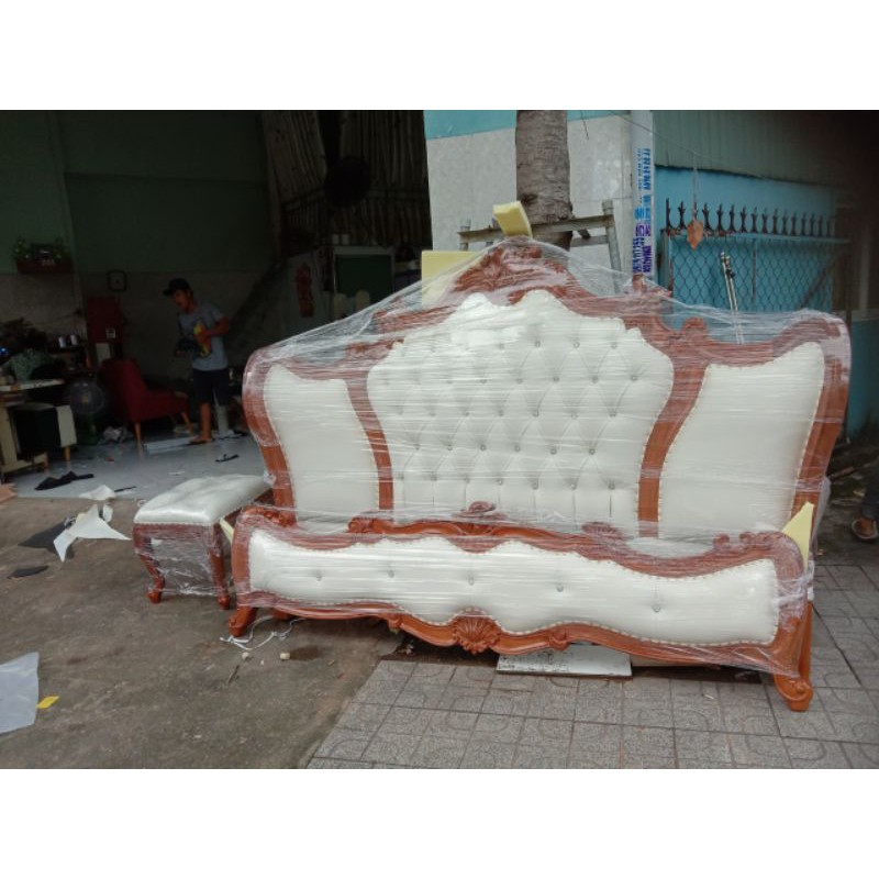 Giường gỗ đỏ bọc da cao cấp xưởng Bình Dương