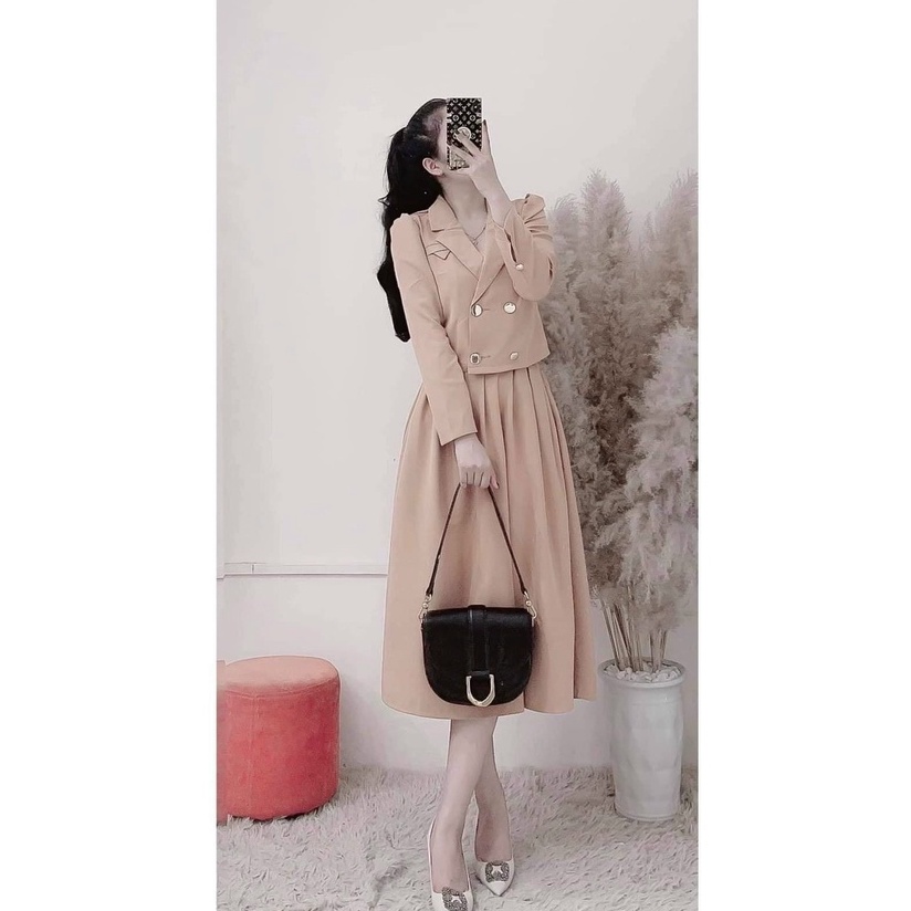Sét đầm nữ 2 dây chân váy from xòe, kiểu dập ly sang chảnh kèm áo khoác vest lửng ngoài phối nút cho nàng công sở
