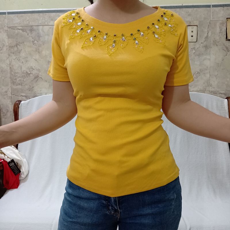 Áo Thun Nữ Thiết Kế Kết Cườm Thủ Công Đẹp ,sang Trọng