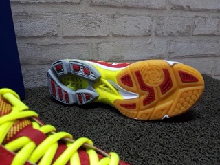 GIÀY MIZUNO LIGHTNING Z4 ĐỎ