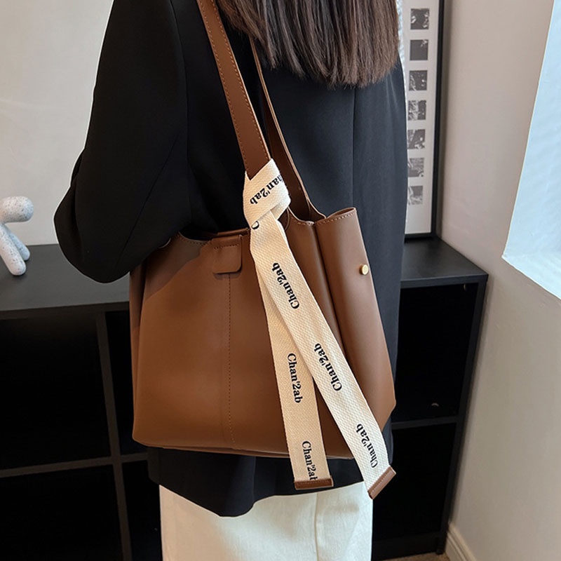 Túi Đeo Vai Sức Chứa Lớn Phong Cách retro Dễ Phối Đồ Thời Trang Cho Nữ