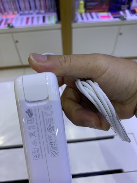 [HÀNG ZIN CHÍNH HÃNG] Sạc 85w Magsafe 2 cho Macbook Pro 15”