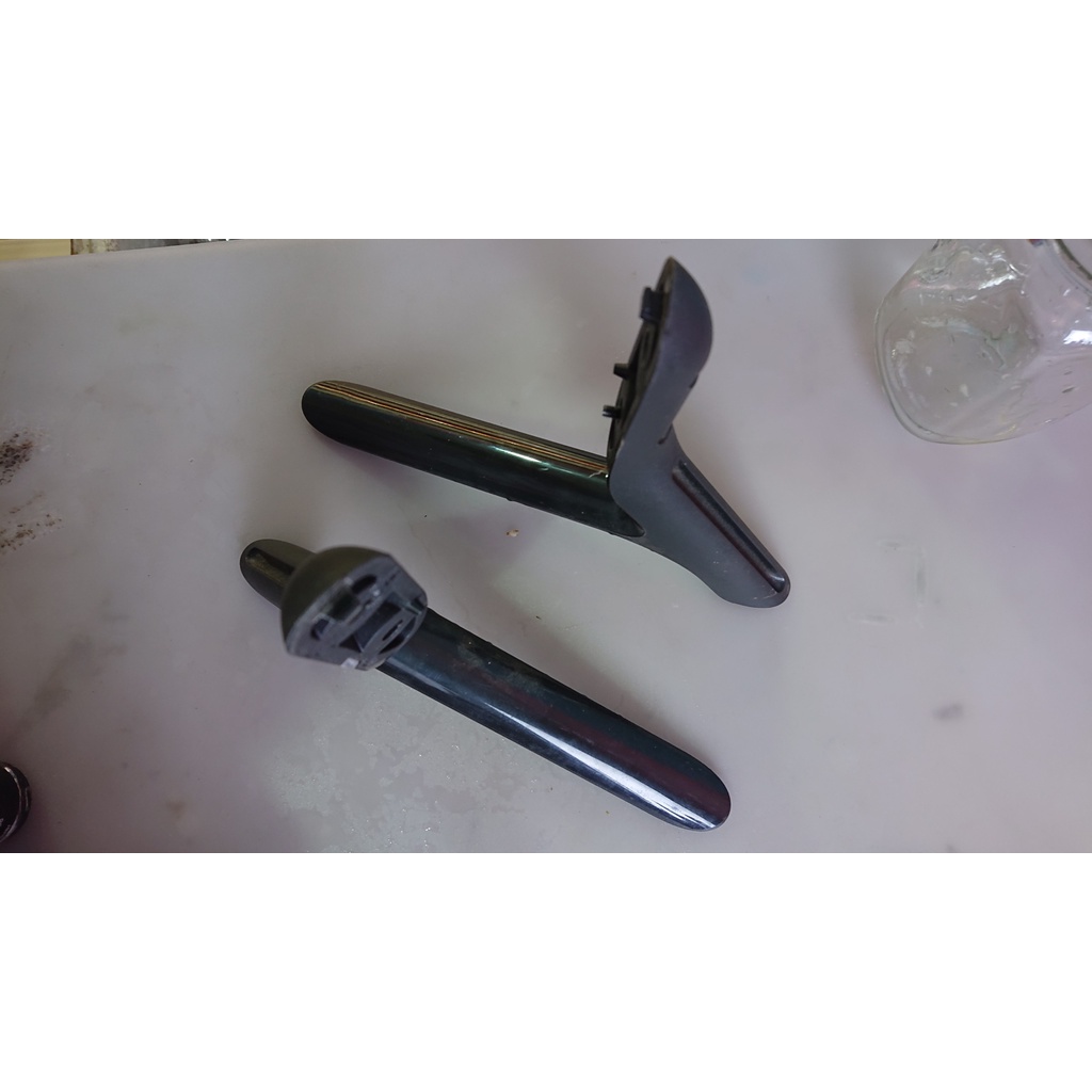 CHÂN ĐẾ TIVI LG CÁC DÒNG 32 42 LB LF CHÂN ZIN BÓC MÁY 42LF550T 48LB 48LF