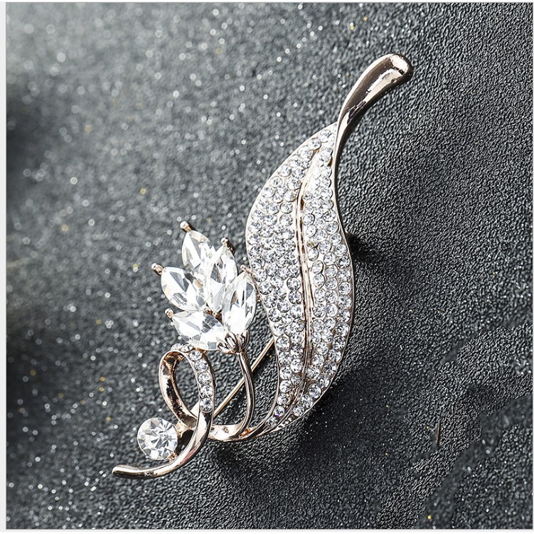 Cài áo thời trang đính đá sang trọng GC39