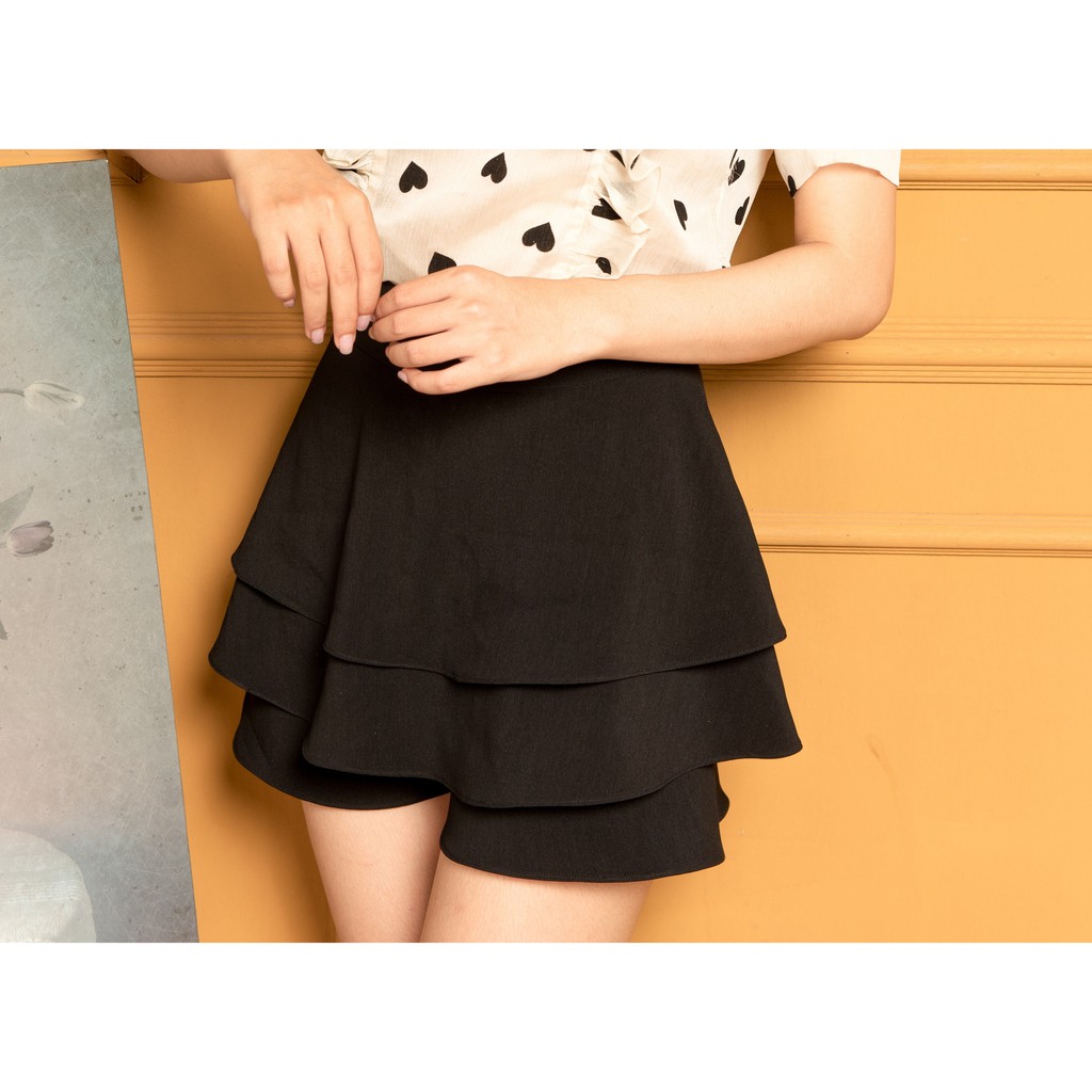 Quần chân váy xếp ly 3 tầng đen vải TUYẾT MƯA