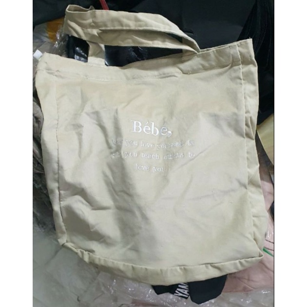 Túi đeo vai nhung gân chữ thêu đẹp - BEBE