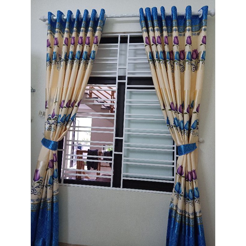 Rèm gấm đủ kích thước, đủ màu sắc.