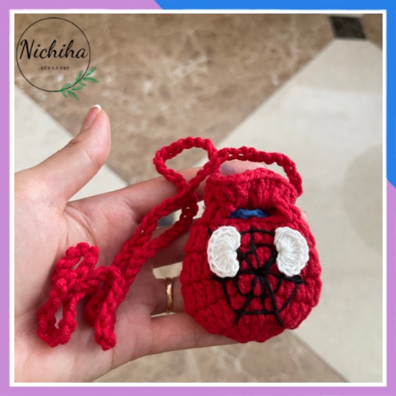 Túi đựng tỏi hình siêu nhân Spider Man - hình người nhện, tránh vía cho bé Len Handmade Đan Móc Thủ Công Bằng Tay.