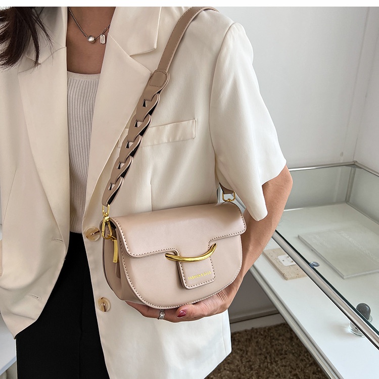 Túi Đeo Vai Thời Trang Dễ Phối Đồ Cho Nữ