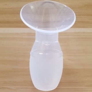 Phễu hứng sữa rảnh tay( silicon mềm bóp được)
