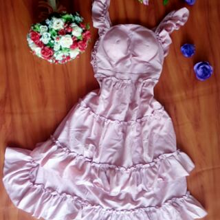 Đầm tầng màu trơn, hết bi