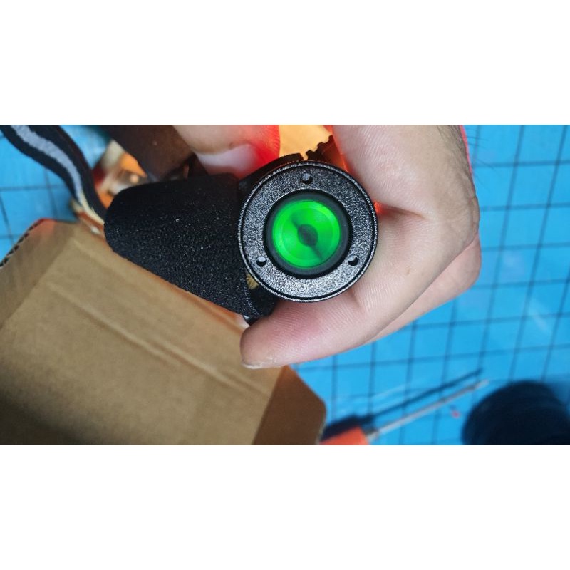 Đèn pin đội đầu ,đeo trán nhỏ nhẹ có độ sáng mạnh với chip led /sst40 hợp kim nhôm