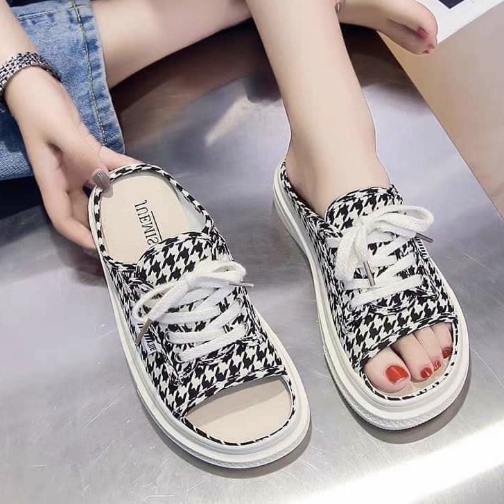 Sục Nữ Dép Quai Ngang Nữ Hở Mũi Phong Cách Thể Thao Trẻ Trung Năng Động Size 35 - 39