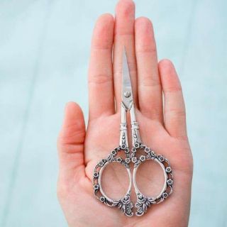 Kéo cắt chỉ cắt phom cắt móng loại đẹp