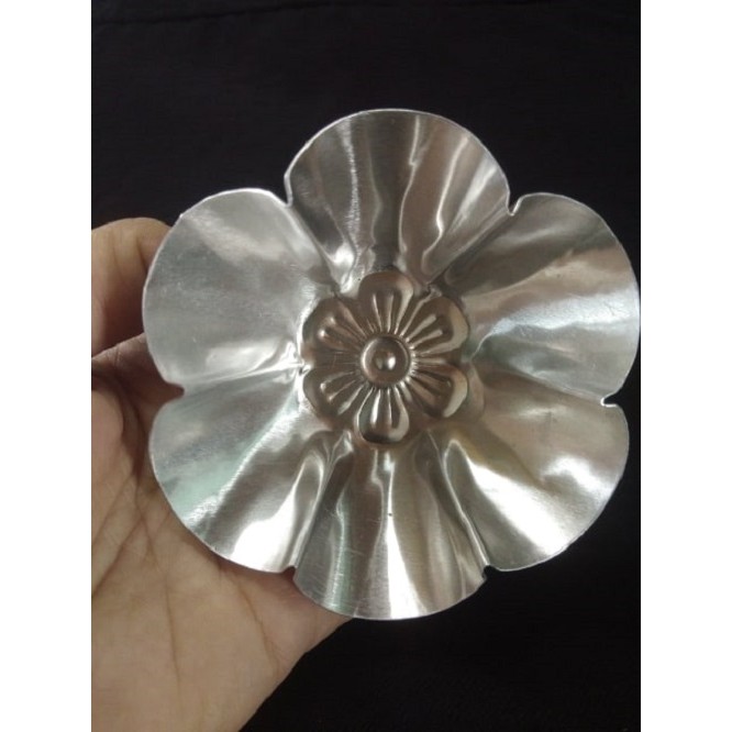 BỘ 10 KHUÔN NHÔM ĐỔ RAU CÂU, LÀM BÁNH BÒ BÁNH DA LỢN HÌNH HOA MAI ĐẠI 8.5 CM