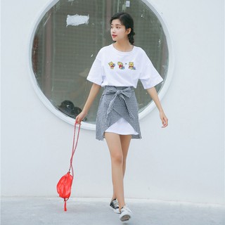 Áo Thun Nữ Màu Trắng In Hình Gấu DLX