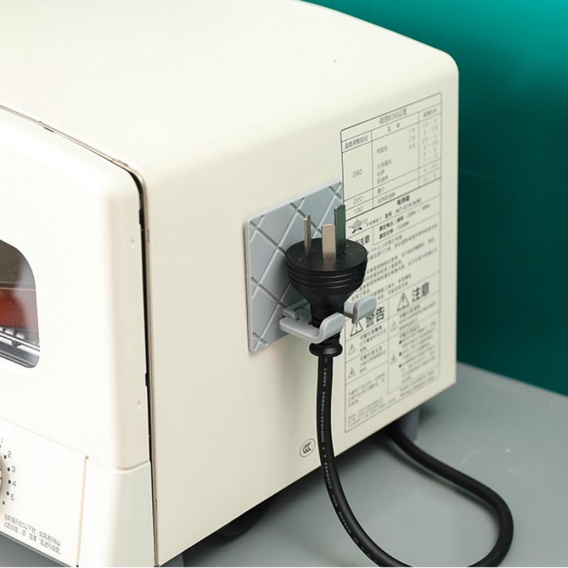 Móc Gắn Tường Để Phích Cắm Điện Tiện Lợi