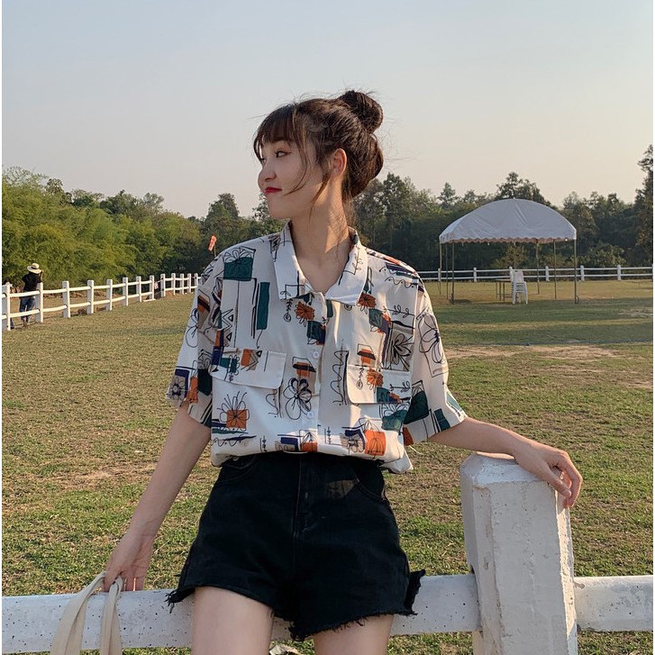 LEEVA - Áo sơ mi họa tiết nữ dáng rộng cá tính: Trắng kẻ