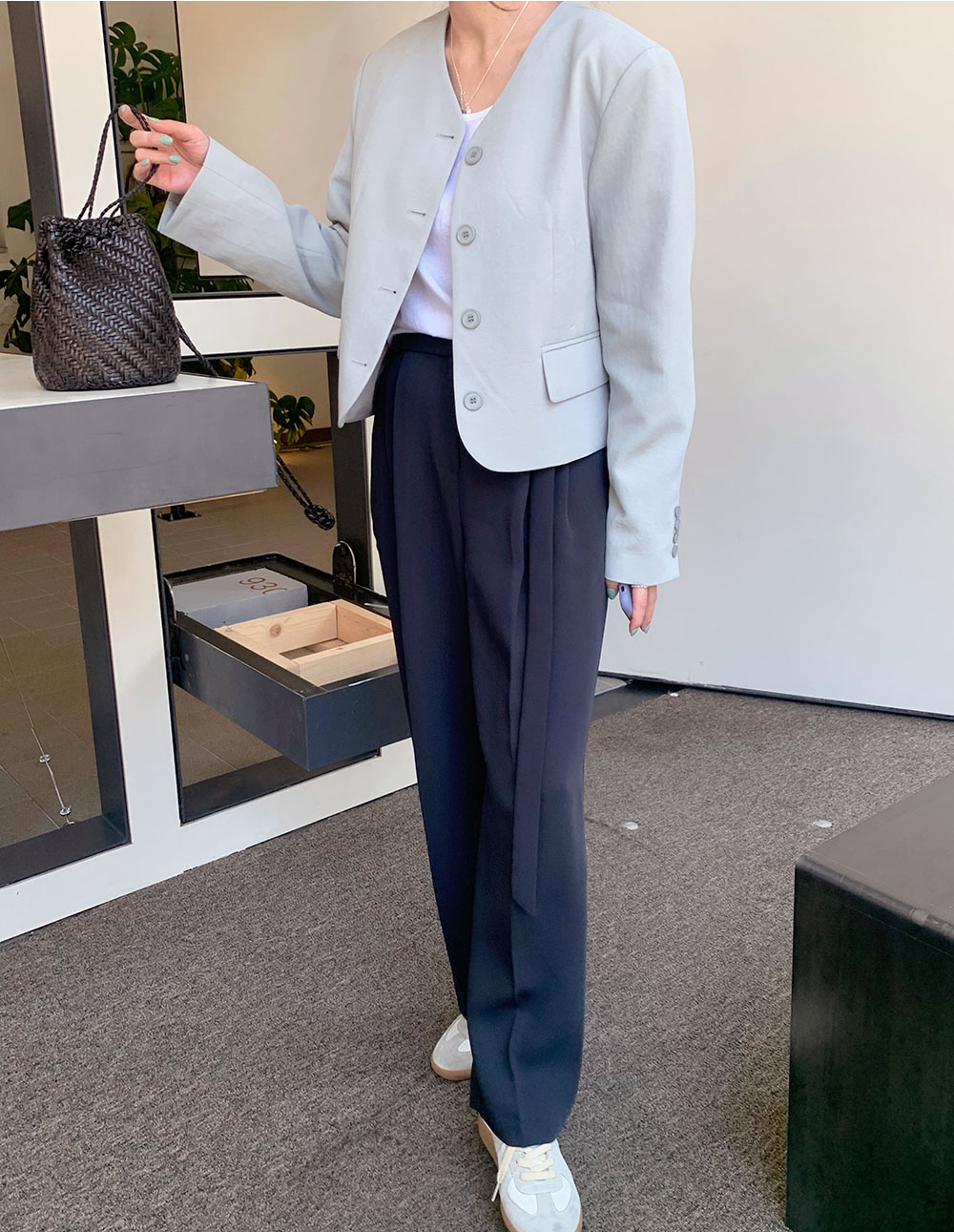 Áo khoác suit cổ tim thời trang cỡ nhỏ xinh xắn | BigBuy360 - bigbuy360.vn