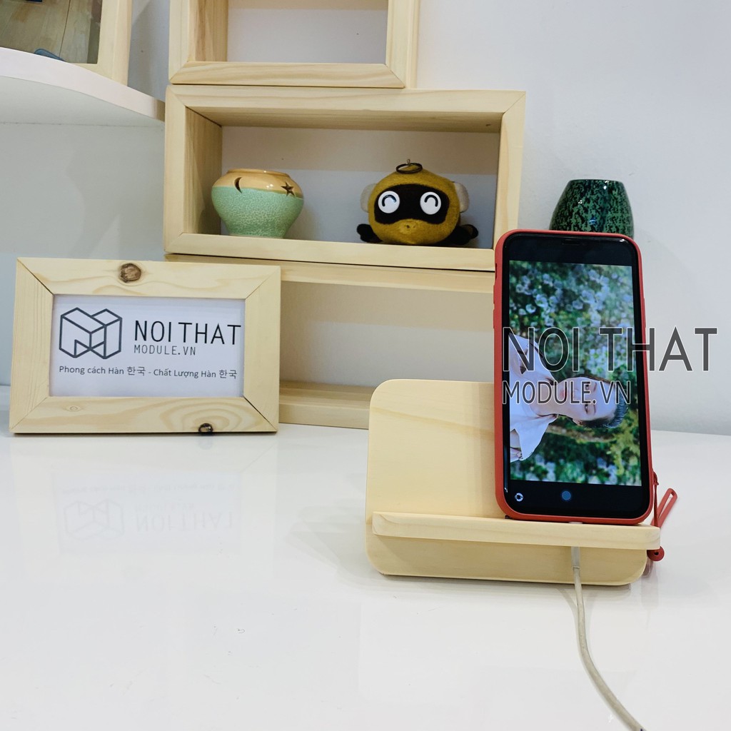 Gía đỡ điện thoại smartphone, chất liệu gỗ thông tự nhiên bền đẹp