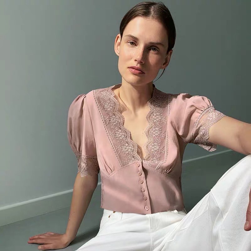 Áo hồng phối ren Zara