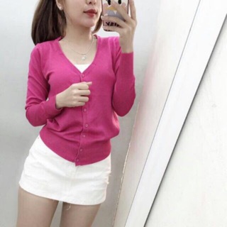 Áo khoác len cổ tim