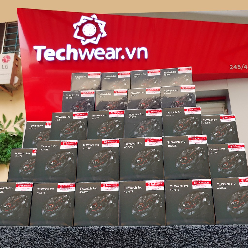 Đồng hồ thông minh Ticwatch Pro 4G LTE bản quốc tế Tiếng Việt chạy Wear OS mới chính hã