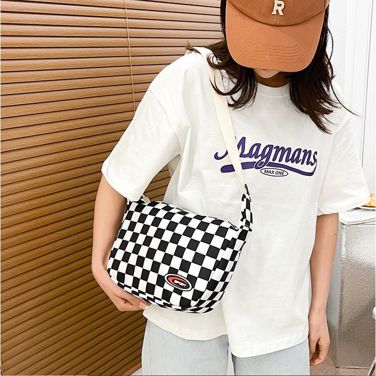 Túi đeo chéo nam nữ ulzzang Caro bán nguyệt lớn vải chống nước thời trang teen hottrend