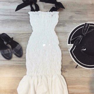 đầm body đuôi cá