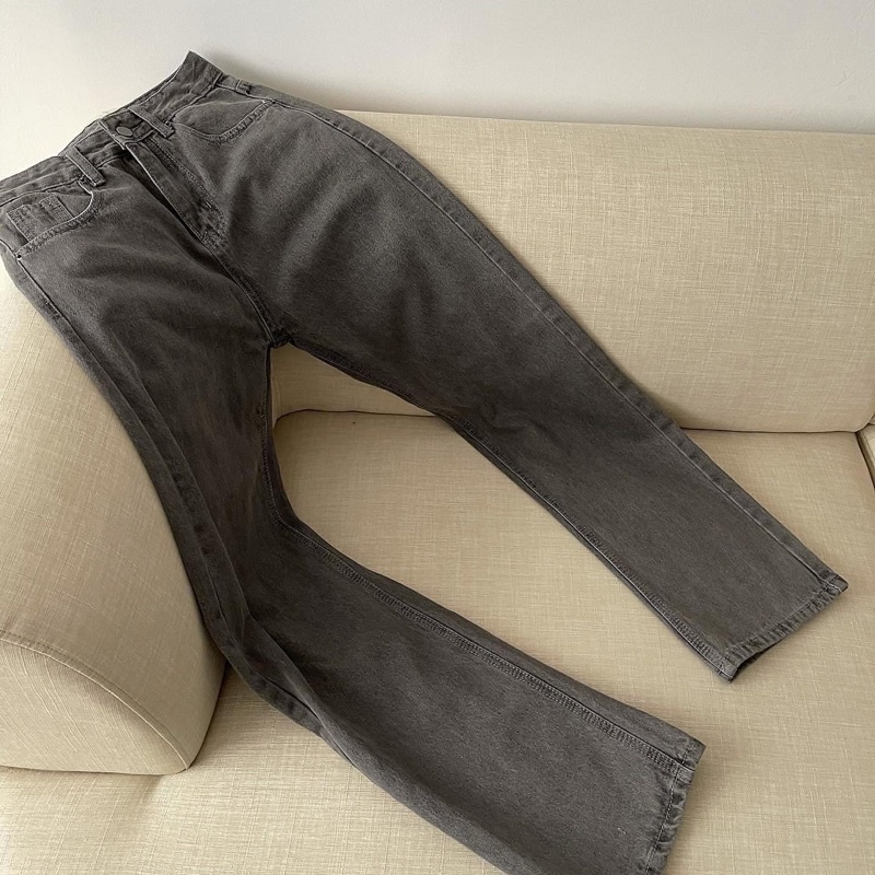 Quần jeans suông xám tro bthe