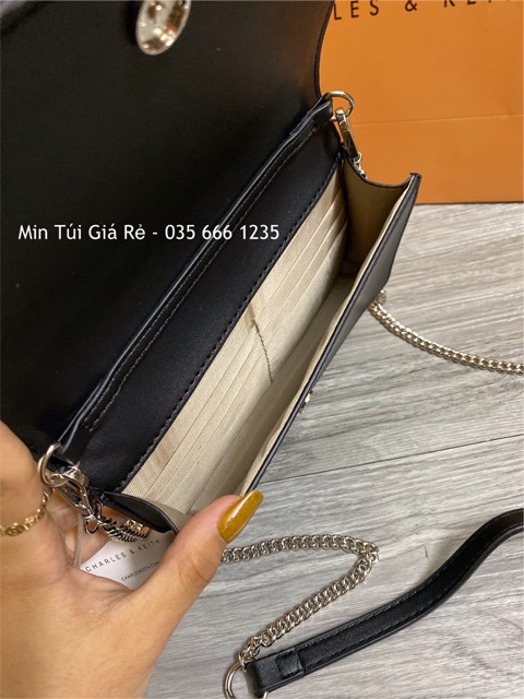 - Túi CnK viền xích có sẵn