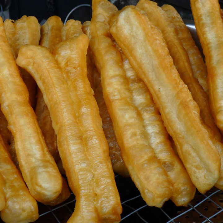 Bột bánh quẩy Vĩnh Thuận gói 400g đạt tiêu chuẩn xuất Châu Âu