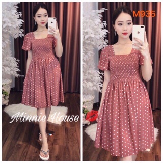 Đầm chấm bi nhún xoè tay phồng
