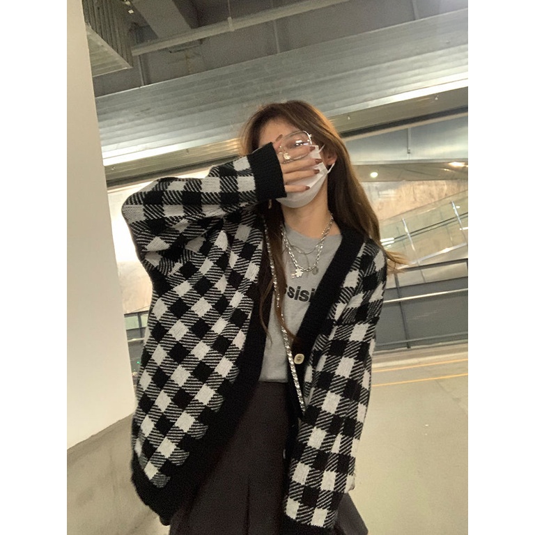 Áo Khoác Len cardigan Mềm Dáng Rộng Cổ Chữ V Màu Cà Phê Sọc Ca Rô Phong Cách Hàn Quốc Cho Nữ