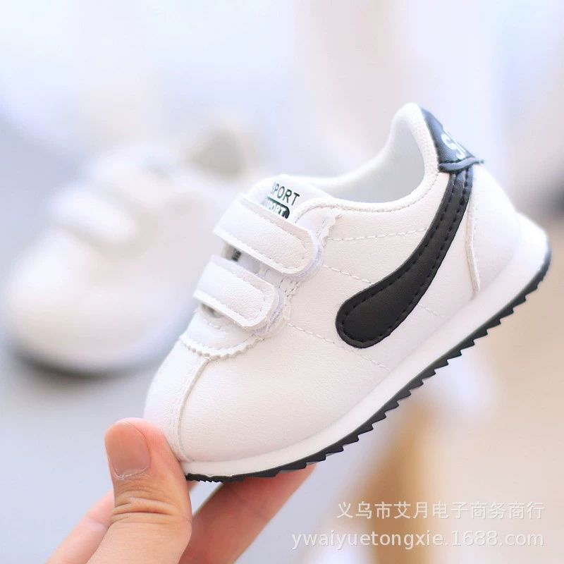 Giày Tập Đi Bé, Giày Thể Thao Cho Bé Trai Bé Gái phong cách thể thao đế su mềm mại