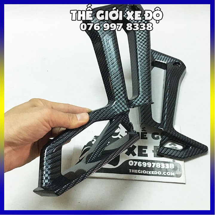 Ốp gác chân sau ex 150 cacbon