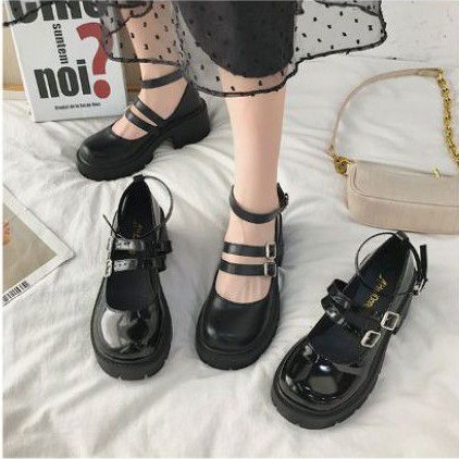 Giày Vintage cài quai | BigBuy360 - bigbuy360.vn