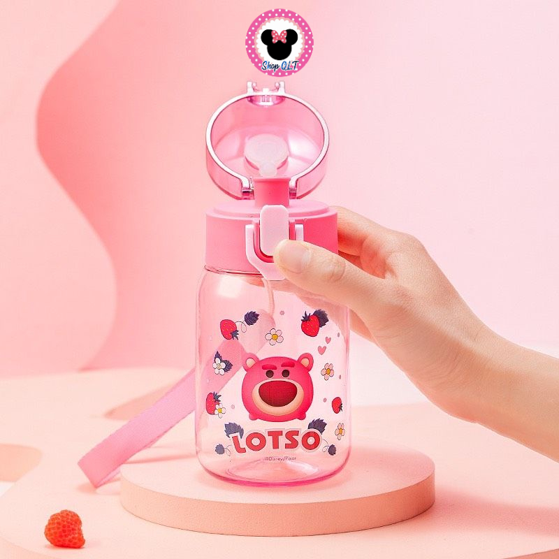 Bình nước hãng DISNEY nhỏ xinh cho bé . Đầu uống trực tiếp , hình hoạt hình nét đẹp .