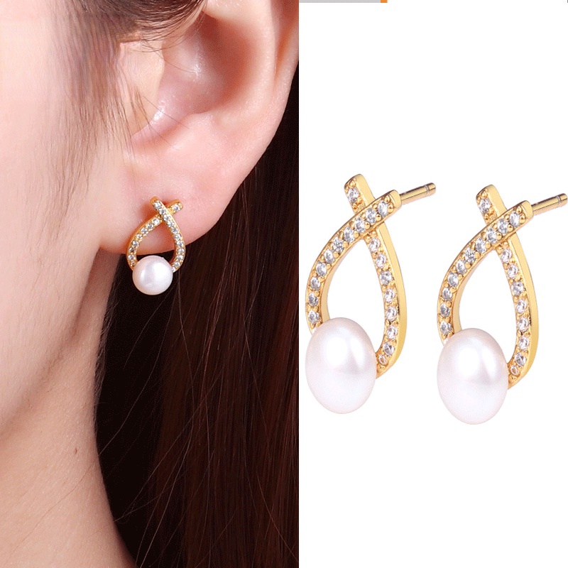 Đôi Khuyên Tai Đính Ngọc Trai Thời Trang Hàn Quốc