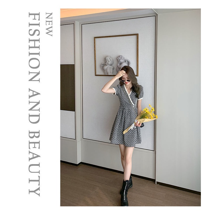 Đầm họa tiết hoa ôm eo phong cách Pháp thời trang mùa hè mới 2021