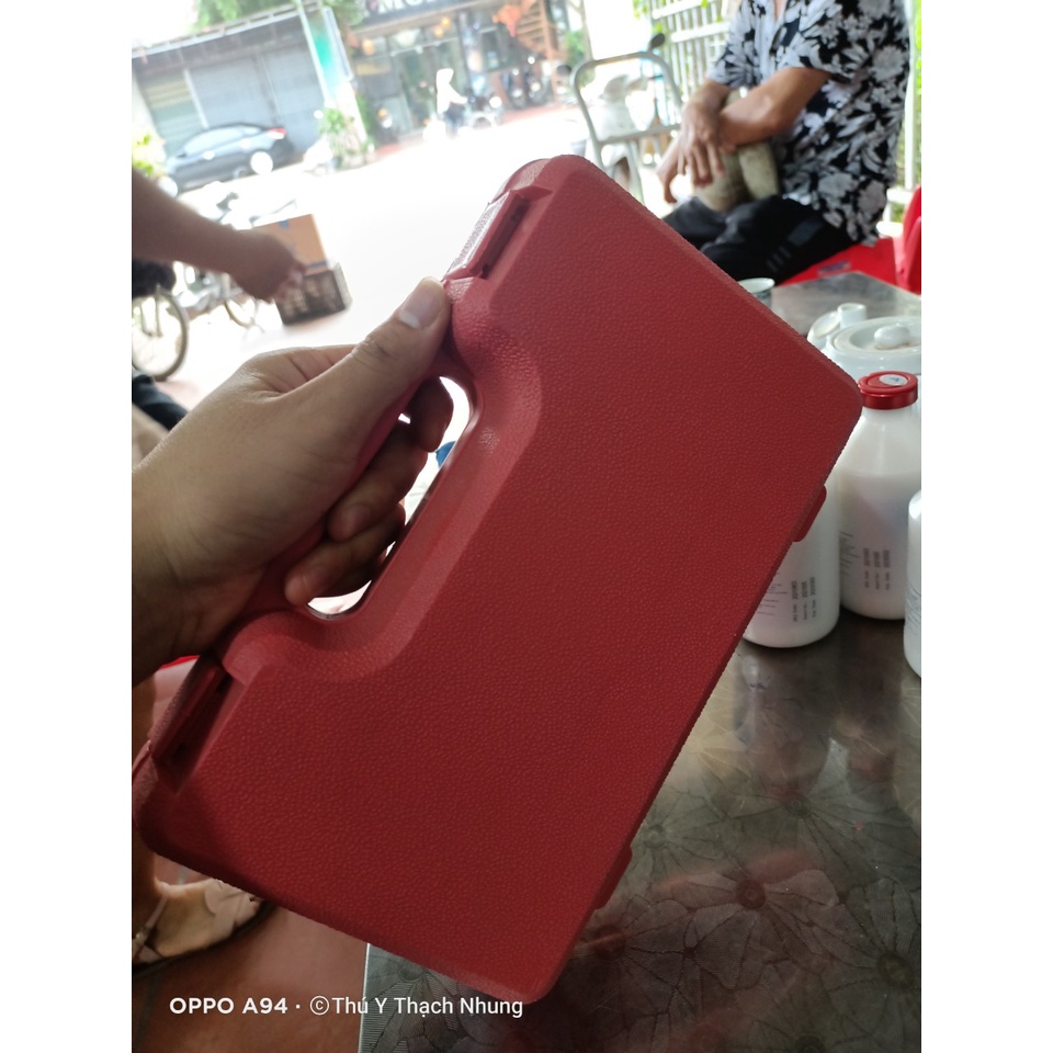 Máy mài nanh heo, mài răng lợn con. Cắt nanh heo giờ đã có máy mài không vỡ chân răng