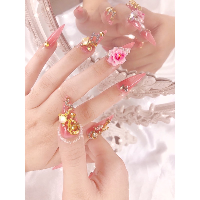 NAILBOX - Phom nhọn dài Sơn thạch đính full hoa đá