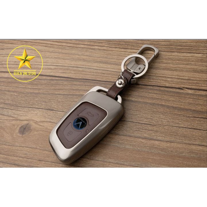 - Ốp kim loại bọc chìa khóa xe hơi ô tô Vinfast Lux A &  Vinfast Lux SA đẳng cấp - Logo Vinfast - Mẫu 9