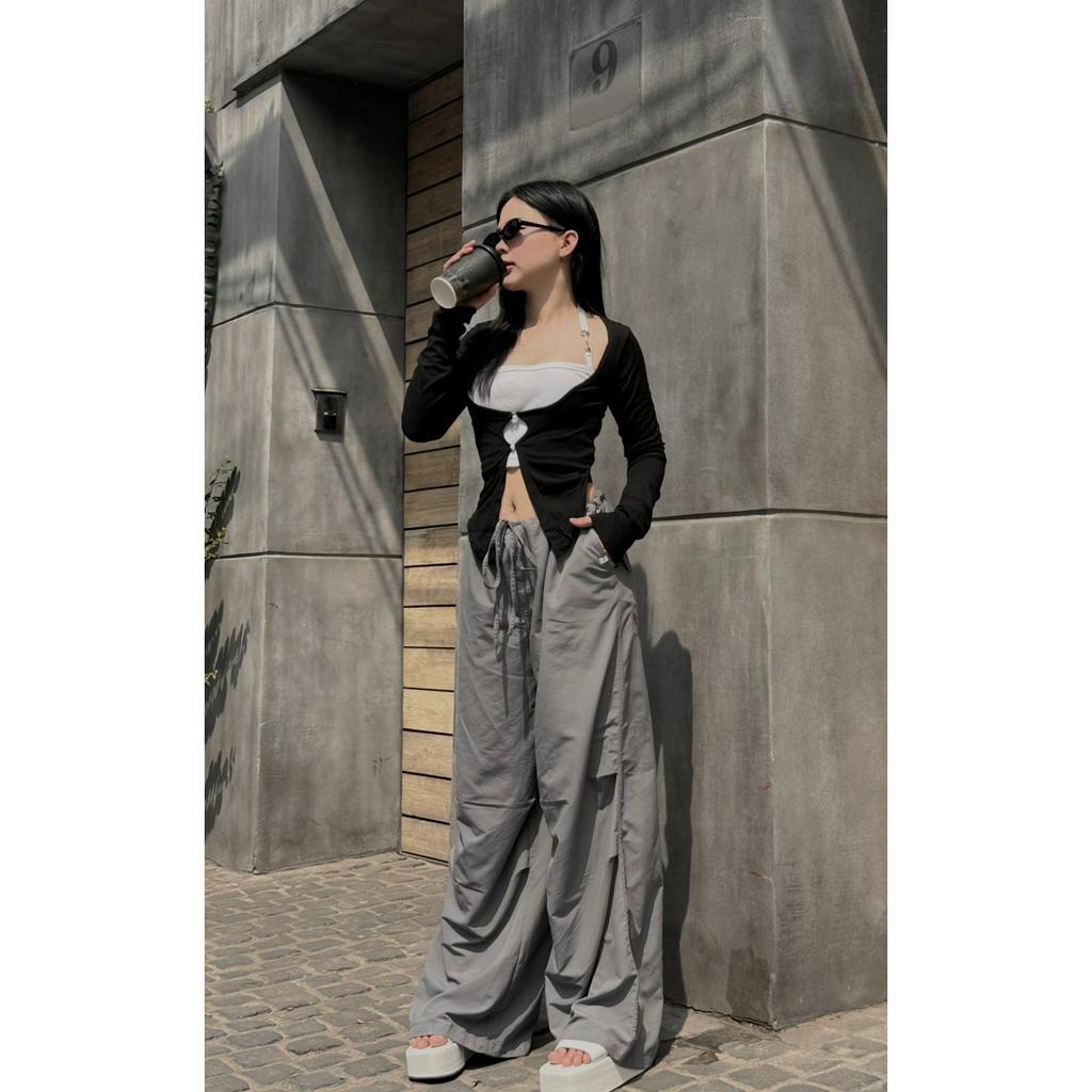 áo thun tay dài phối yếm croptop QUINCLOTHES,áo kiểu nữ tay dài,Set đồ nữ sang chảnh tiêu thư