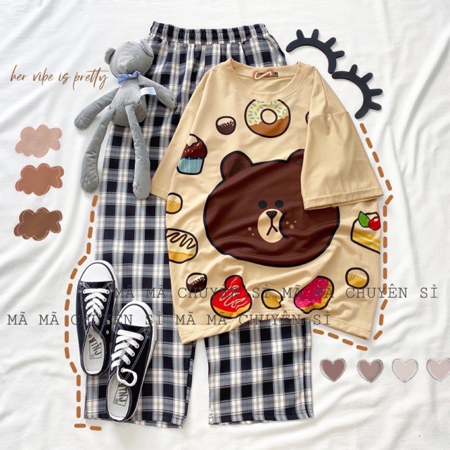 Sét Bộ Quần Áo Ulzzang Girl Style Nữ Ngắn Tay Mặc Đi Chơi, Áo Da Cotton In 3D Gấu Tham Ăn Mix Quần Ống Rộng Kẻ